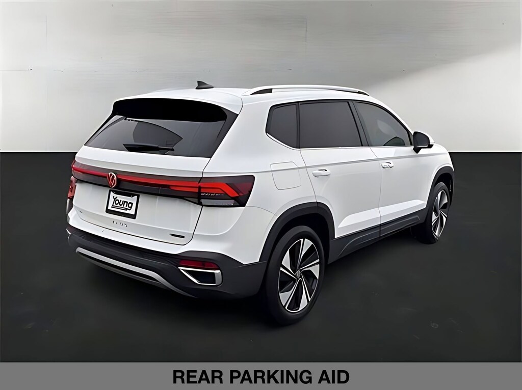 Used 2025 Volkswagen Taos SE SE 4MOTION