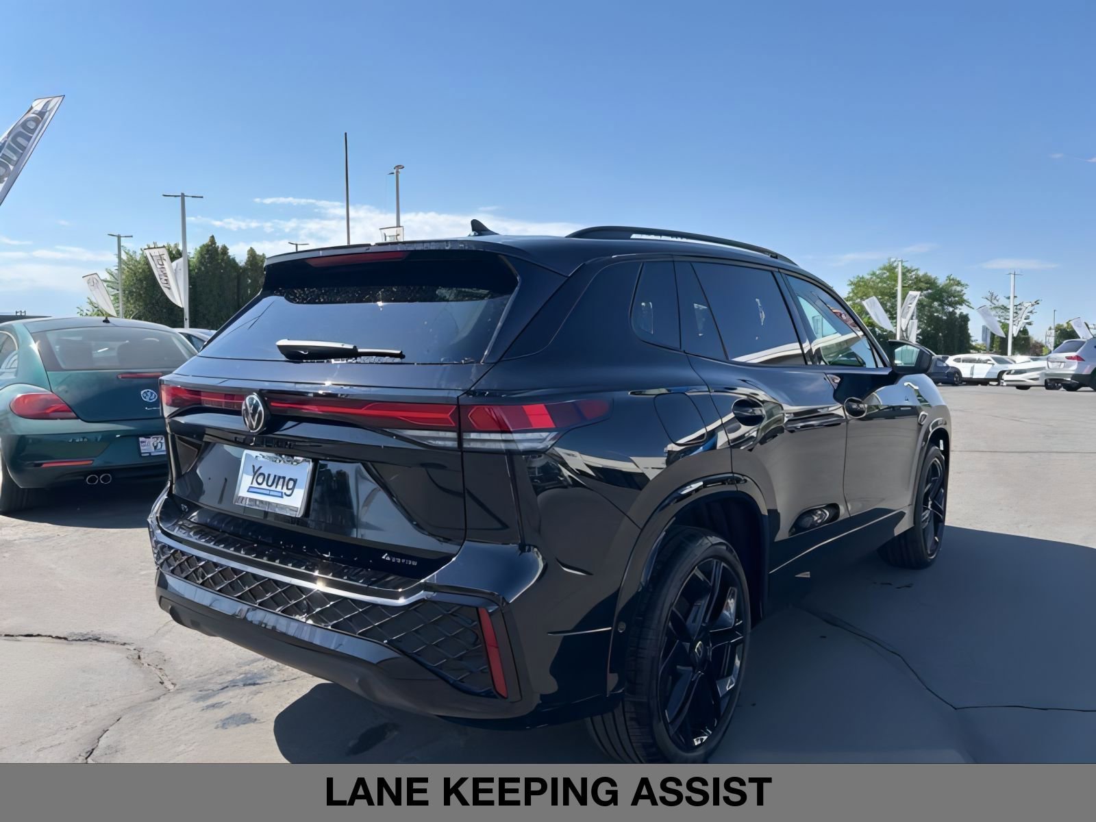 2025 Volkswagen Tiguan SE R-Line Black photo 4