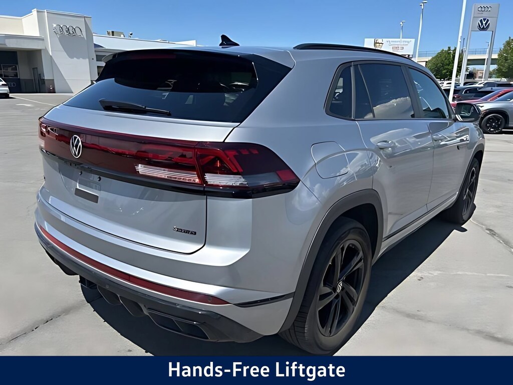 New 2026 Volkswagen Atlas Cross Sport 2.0T SEL R-Line Black Sport Utility