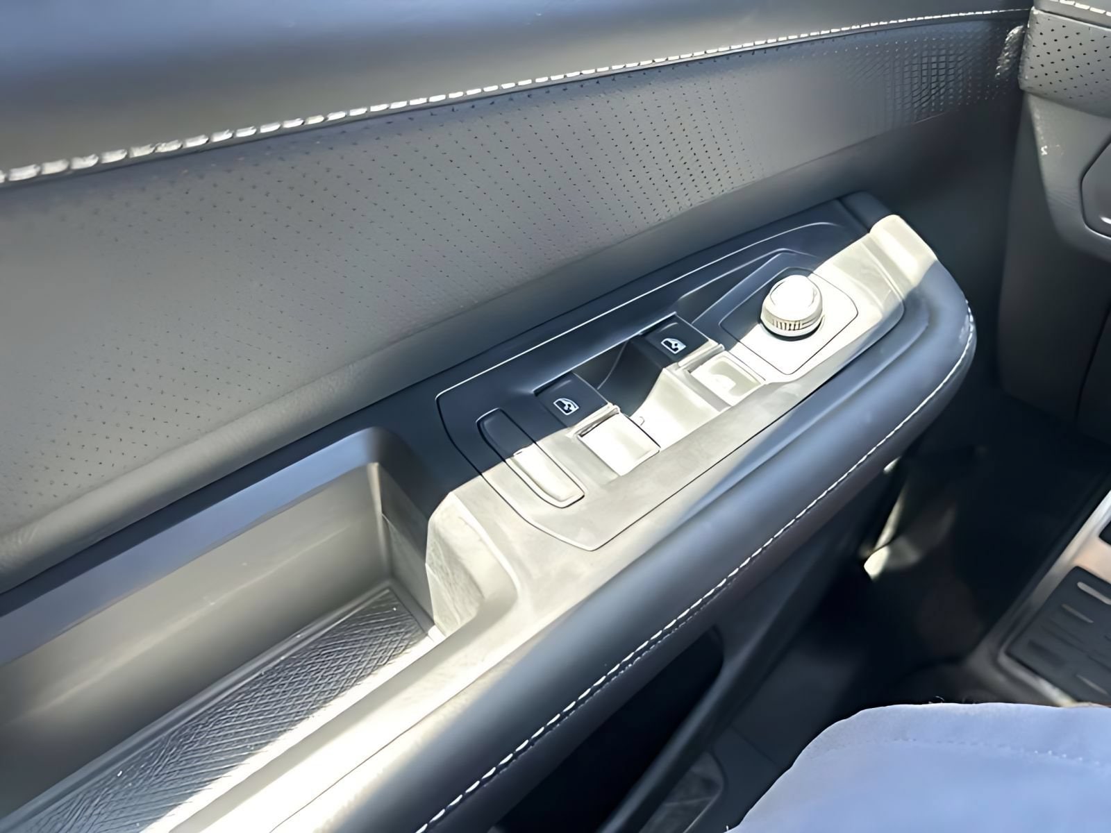 2026 Volkswagen Atlas Cross Sport SEL R-LINE - Photo 31