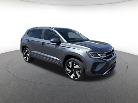 2024 Volkswagen Taos SEL SEL 4MOTION