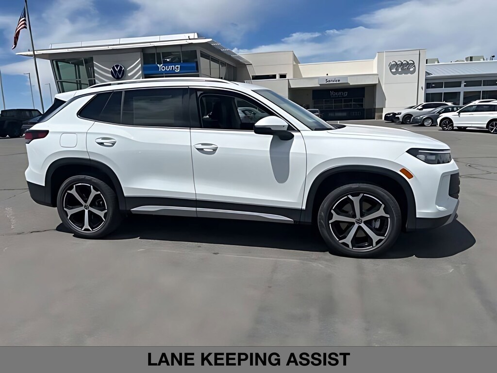 New 2026 Volkswagen Tiguan SE Sport Utility