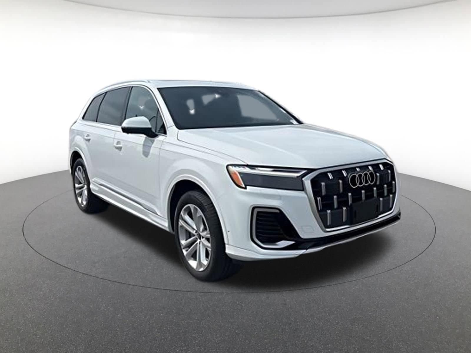 2025 Audi Q7 Premium Plus