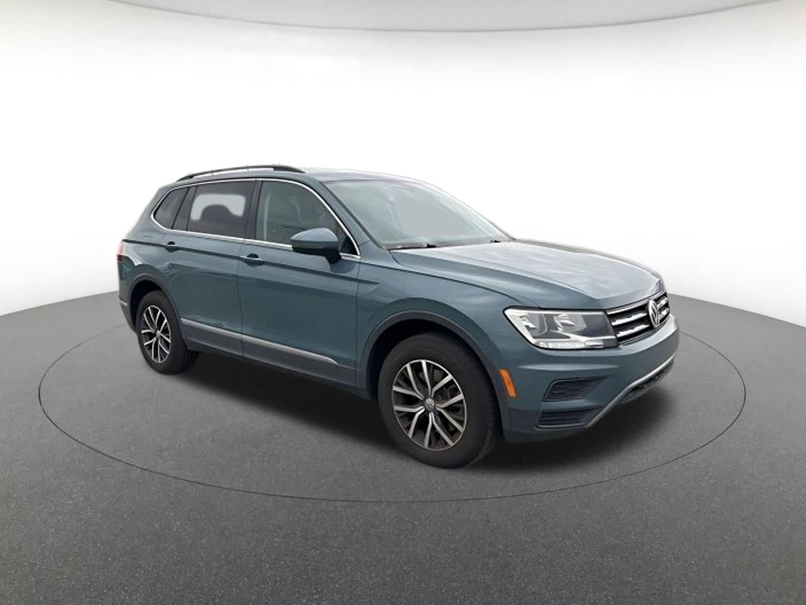 2020 Volkswagen Tiguan SE's photo