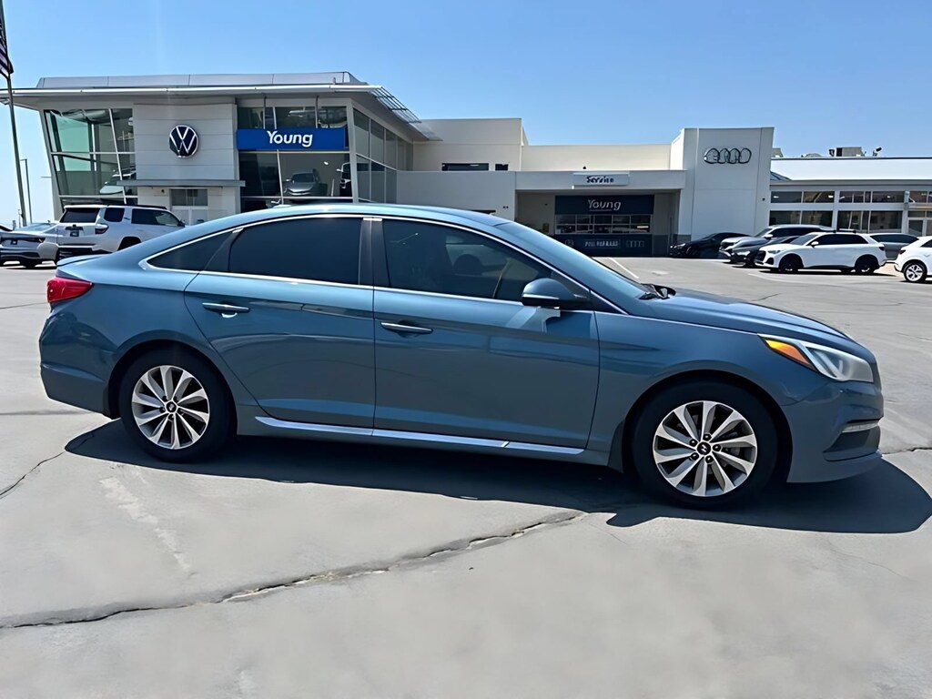 Used 2017 Hyundai Sonata Sport Sport 2.4L