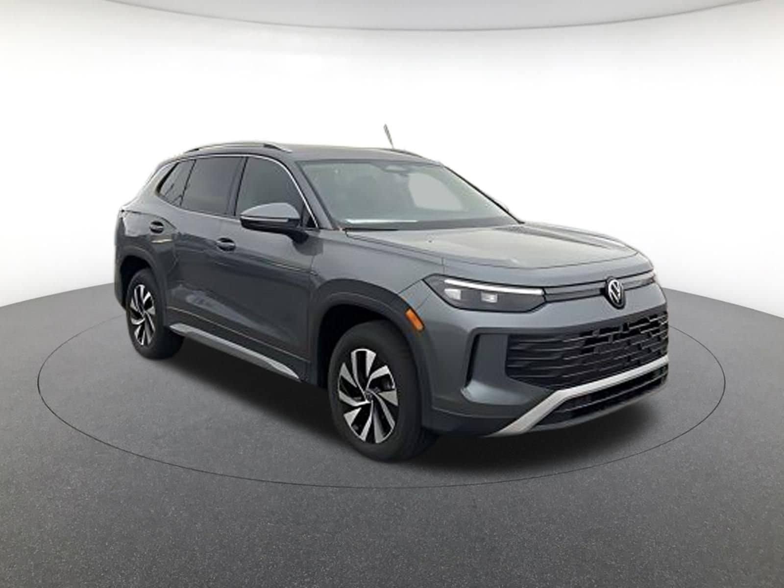 2026 Volkswagen Tiguan S's photo