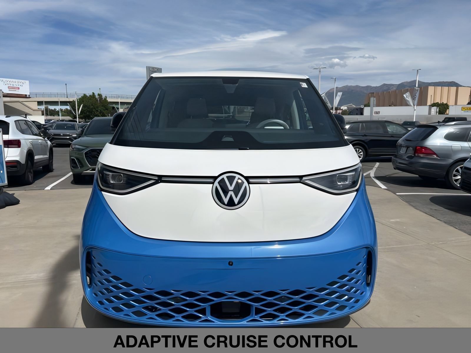 2025 Volkswagen ID. Buzz photo 2