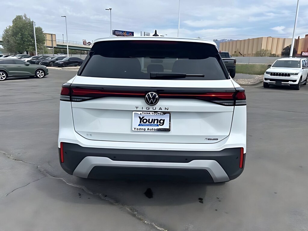 New 2026 Volkswagen Tiguan SE Sport Utility