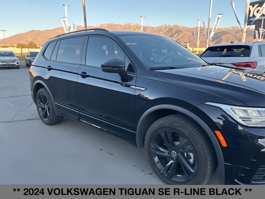 Used 2024 Volkswagen Tiguan SE R-Line Black 2.0T SE R-Line Black 4MOTION