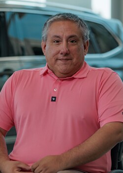 Staff member Michael Reid from ID_1c8658159293