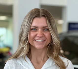 Staff member Sierra Wilkinson from ID_a2503256e0ce