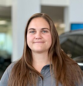 Staff member Mackenzie Cevering from ID_515abf09c83e