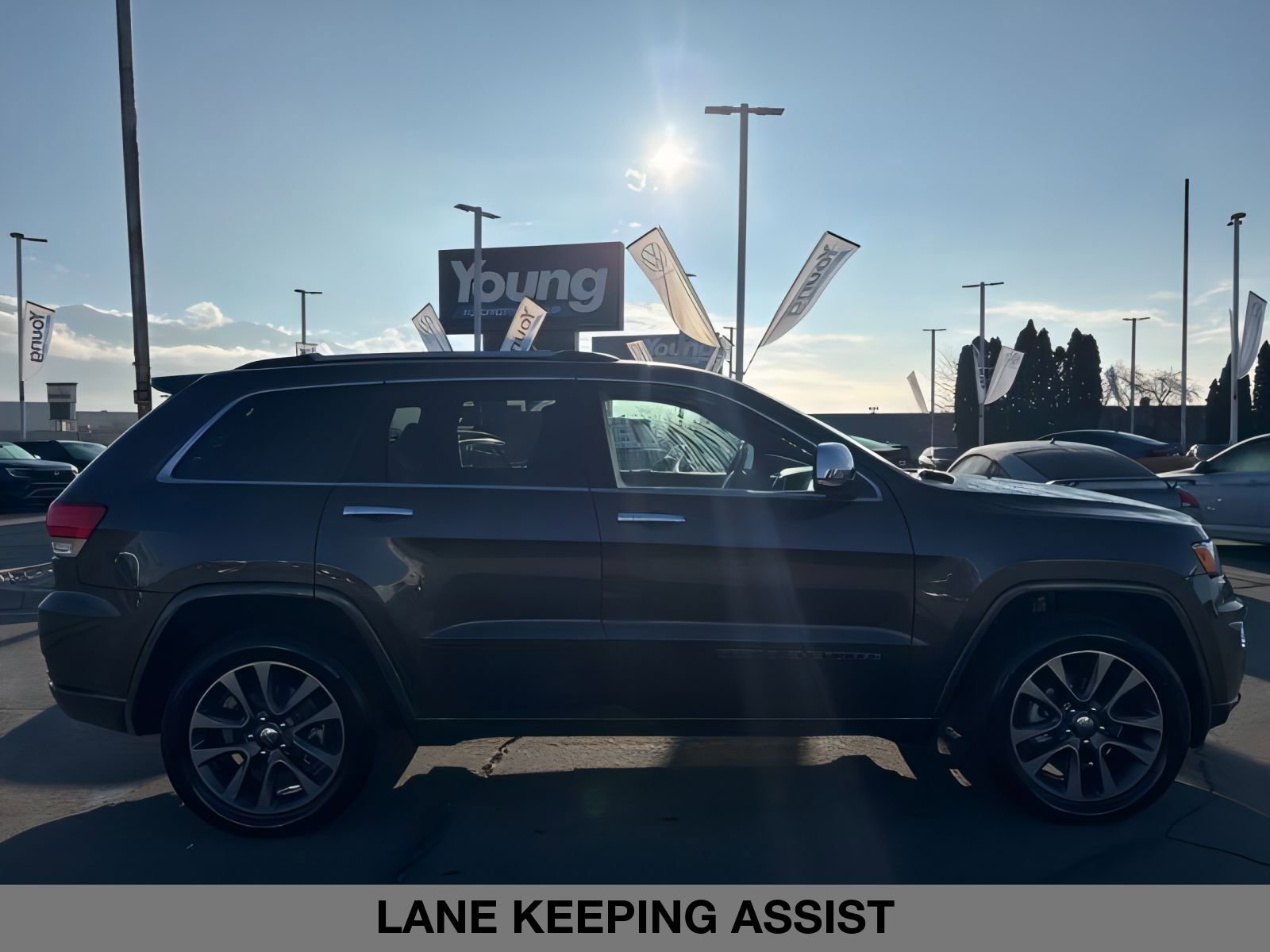 2018 Jeep Grand Cherokee Overland photo 3