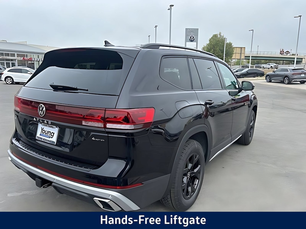 New 2026 Volkswagen Atlas 2.0T Peak Edition Sport Utility