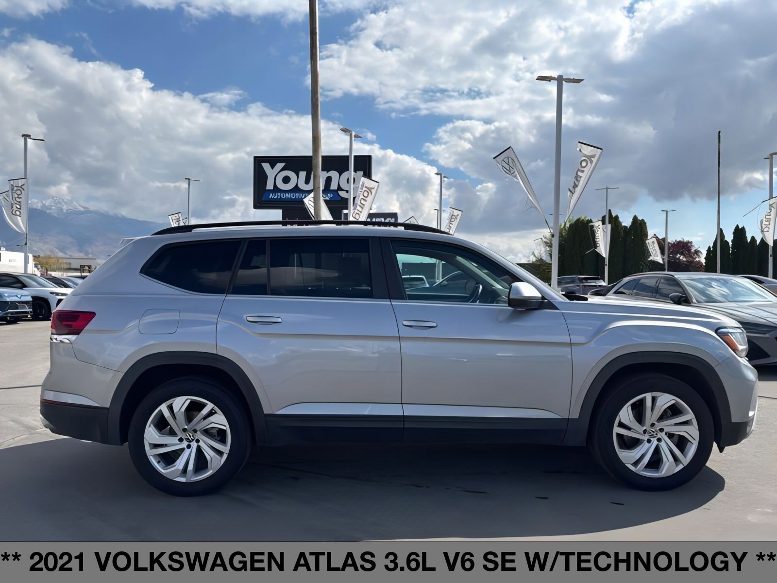2021 Volkswagen Atlas V6 SE Technology photo 3