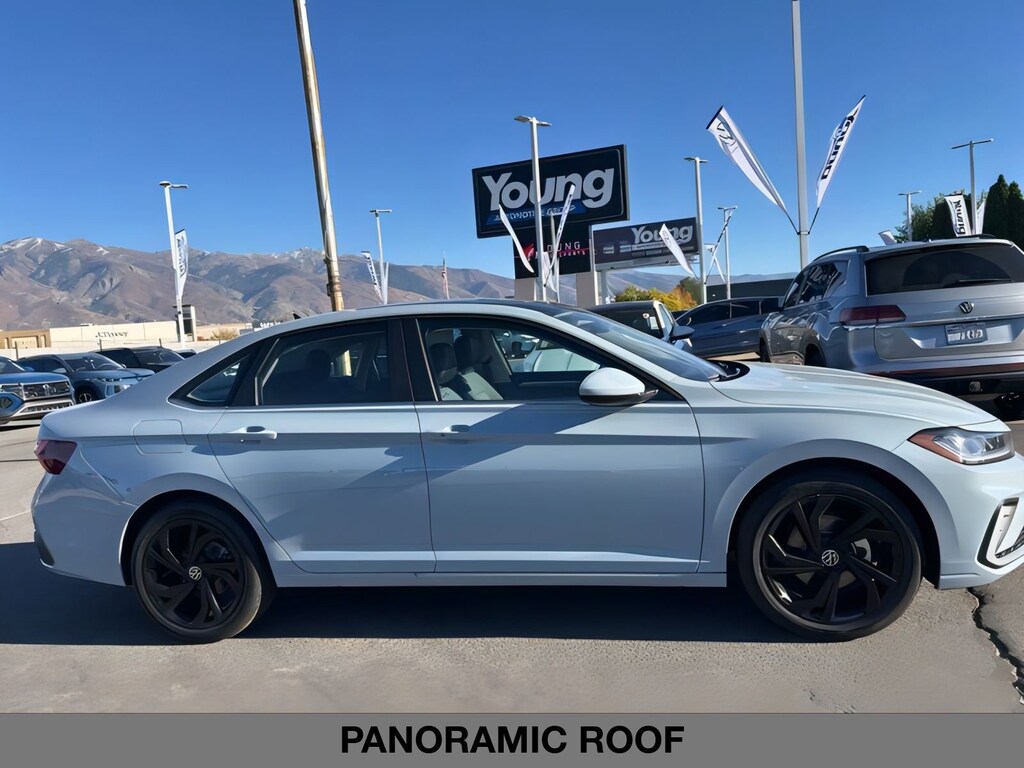 New 2026 Volkswagen Jetta SE 4dr Car