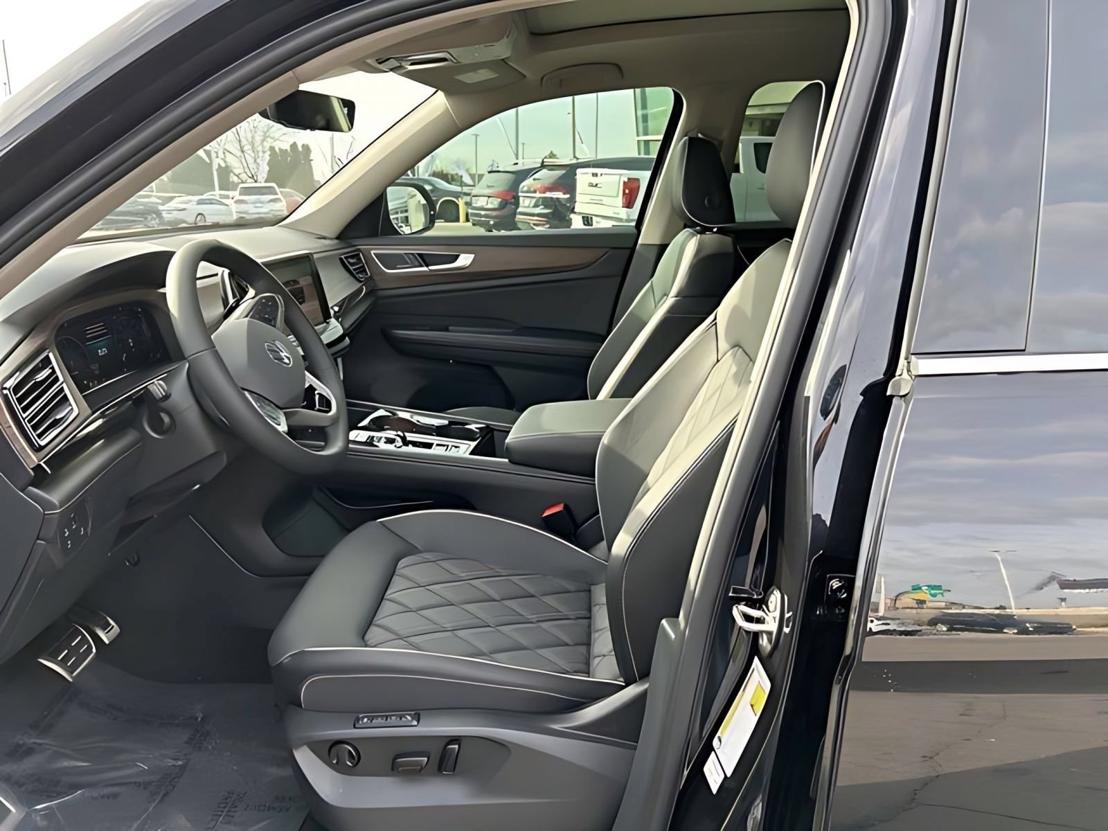 2026 Volkswagen Atlas SEL Premium R-Line - Photo 21