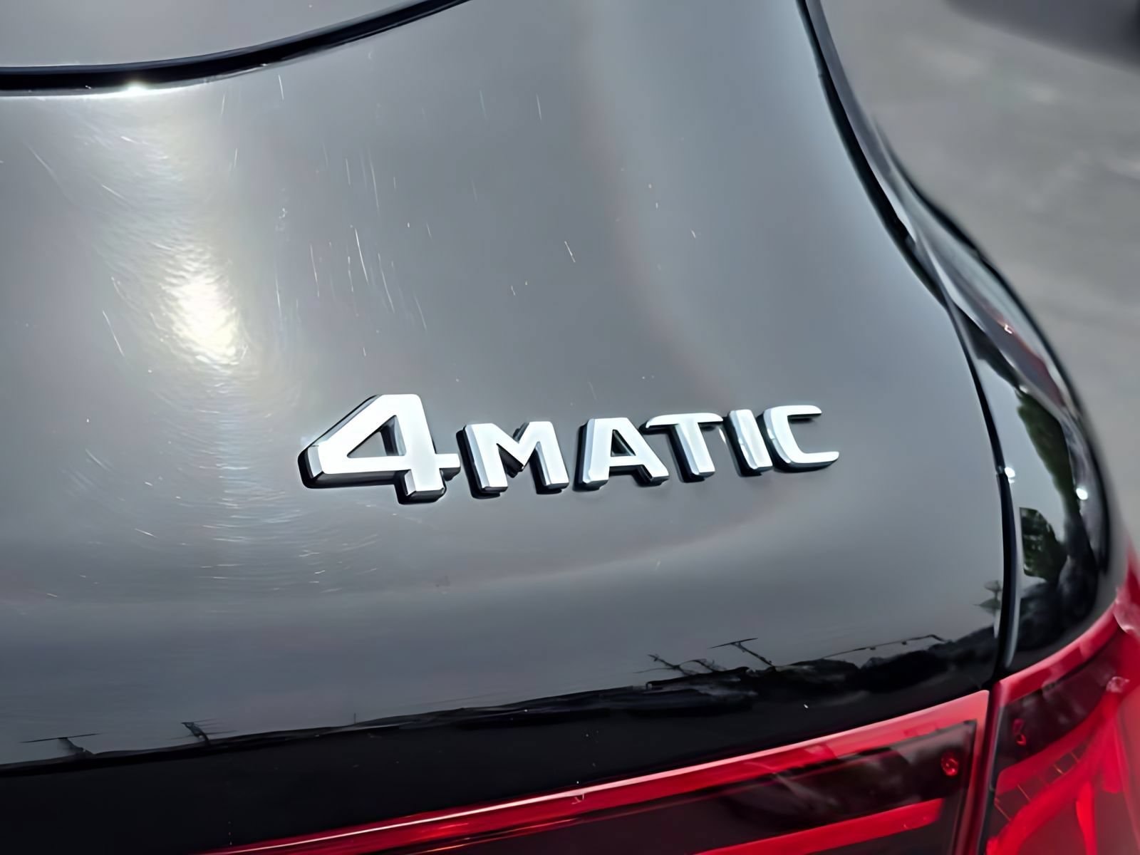2022 Mercedes-Benz GLC GLC300 - Photo 11