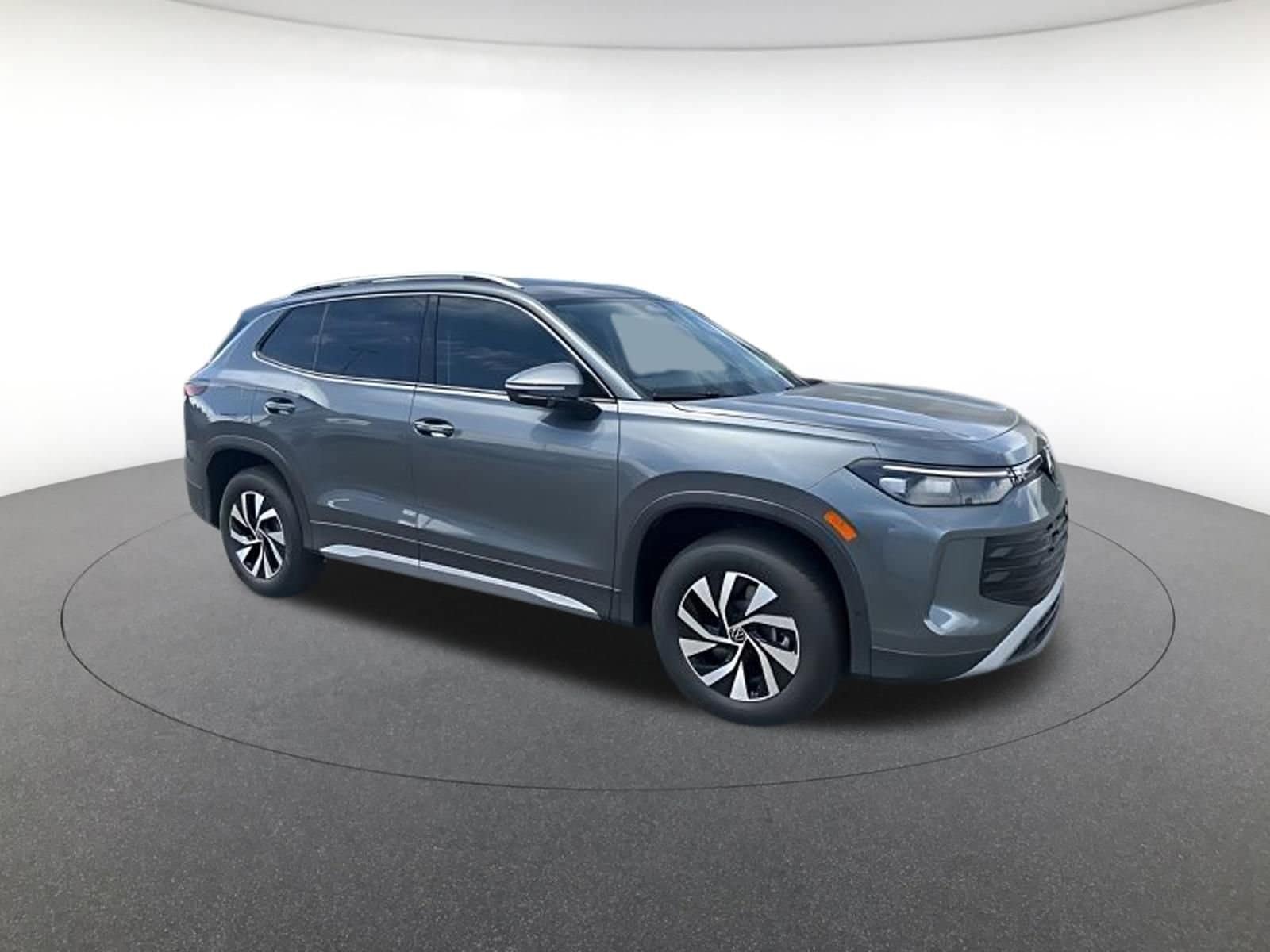 2026 Volkswagen Tiguan 2.0T S 4Motion's photo