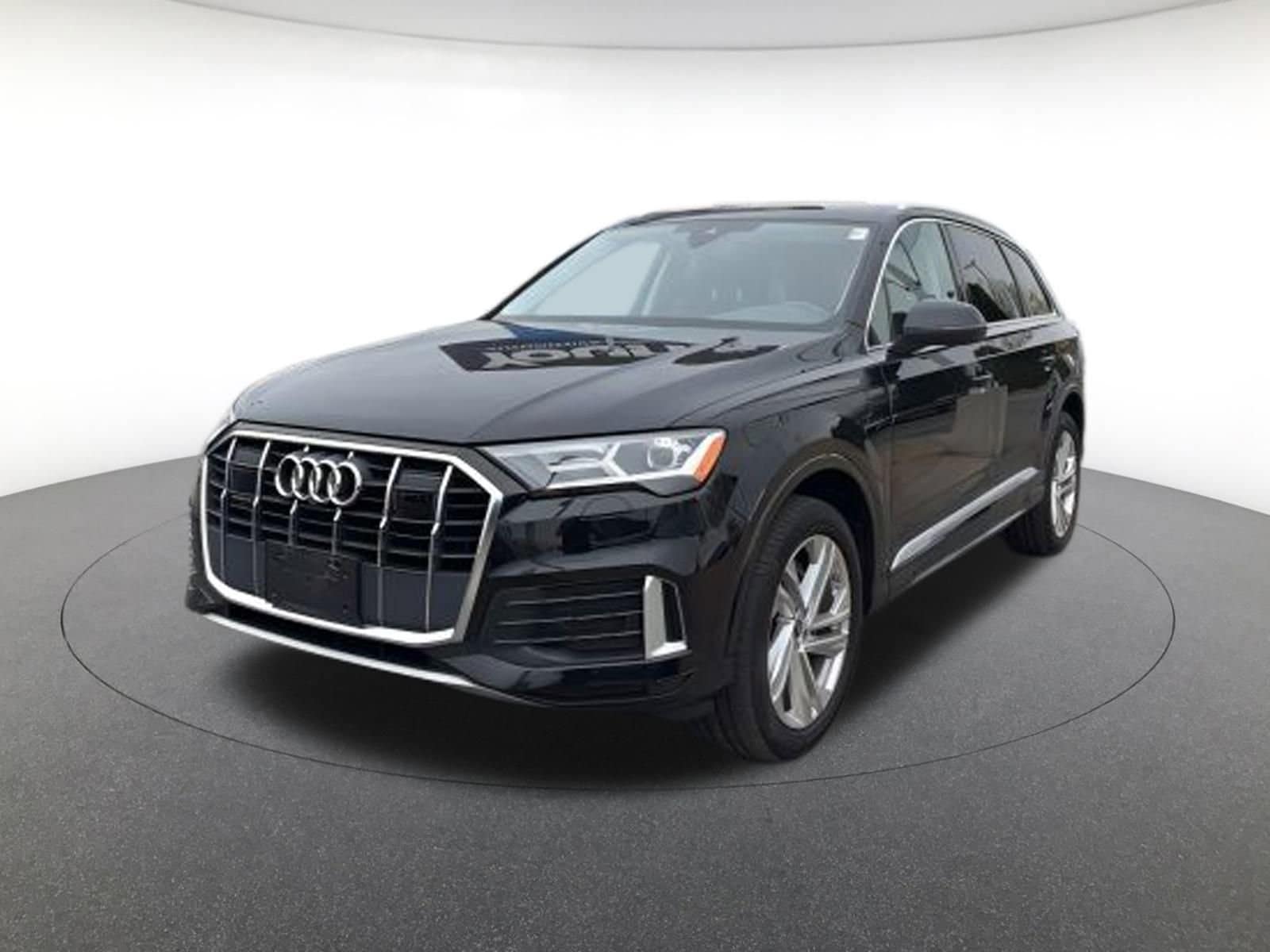 2023 Audi Q7 Premium's photo