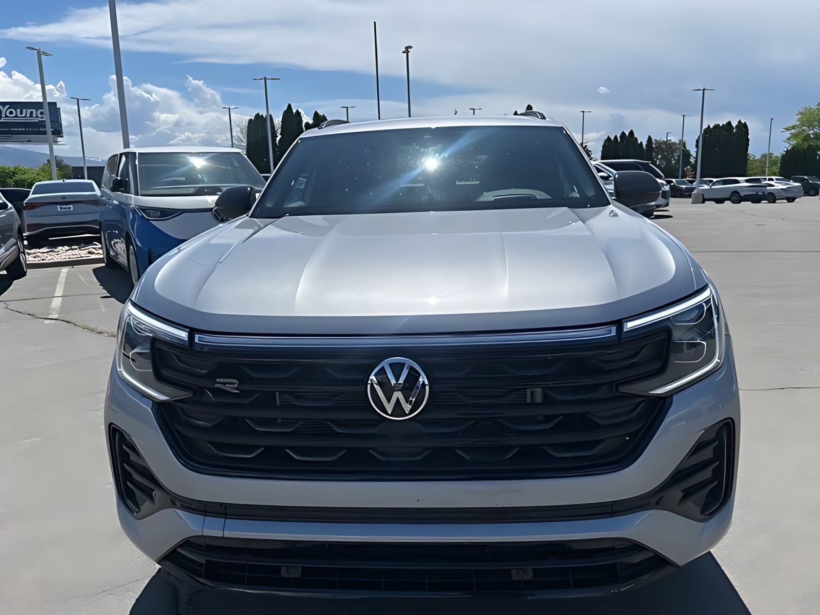 2026 Volkswagen Atlas Cross Sport SEL R-LINE - Photo 8