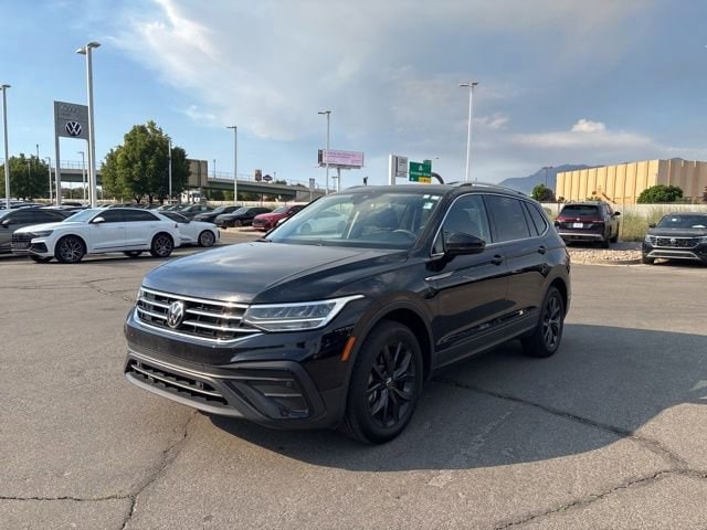 2024 Volkswagen Tiguan 2.0T SE 4Motion's photo