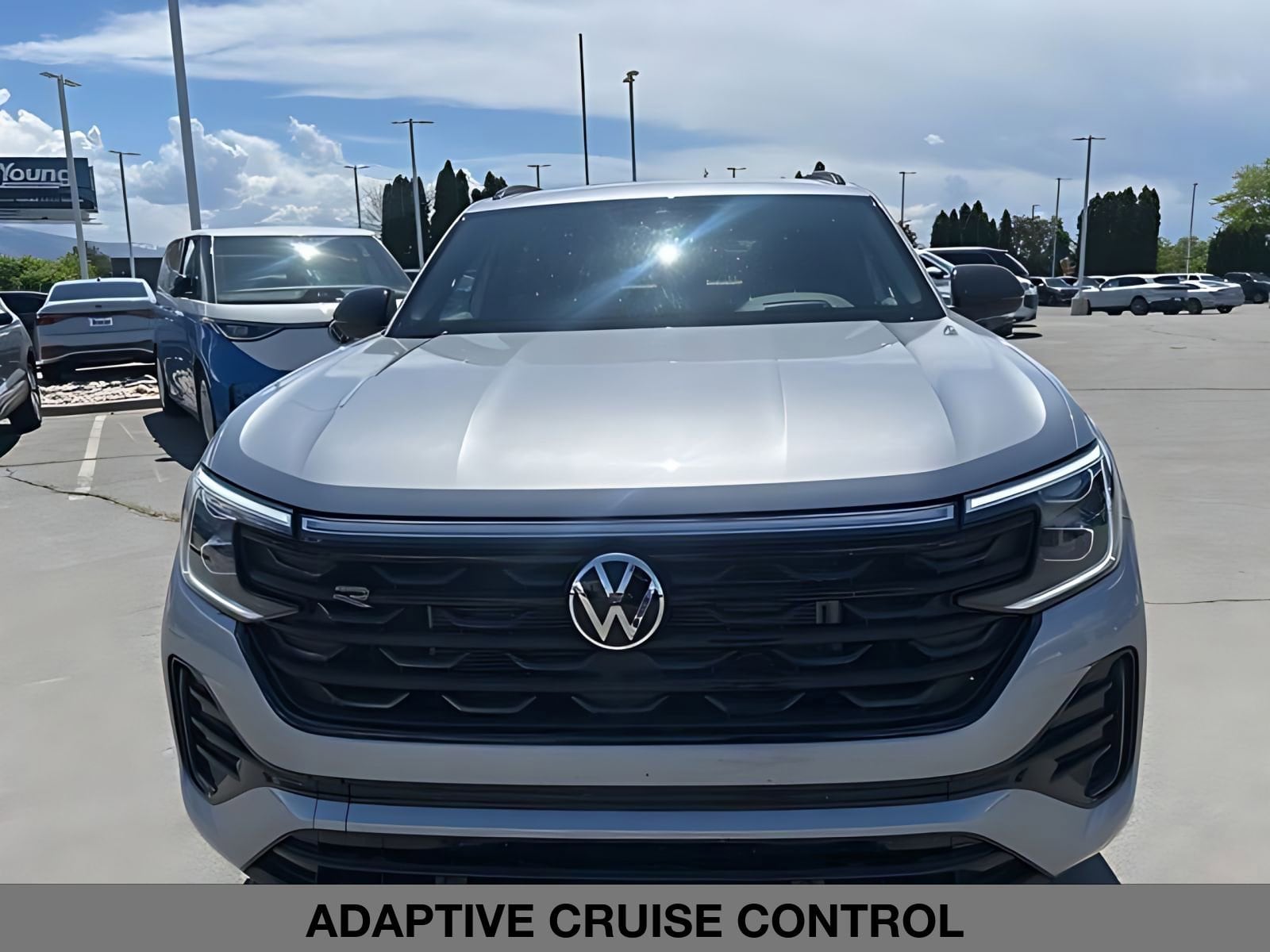 2026 Volkswagen Atlas Cross Sport SEL R-LINE - Photo 8