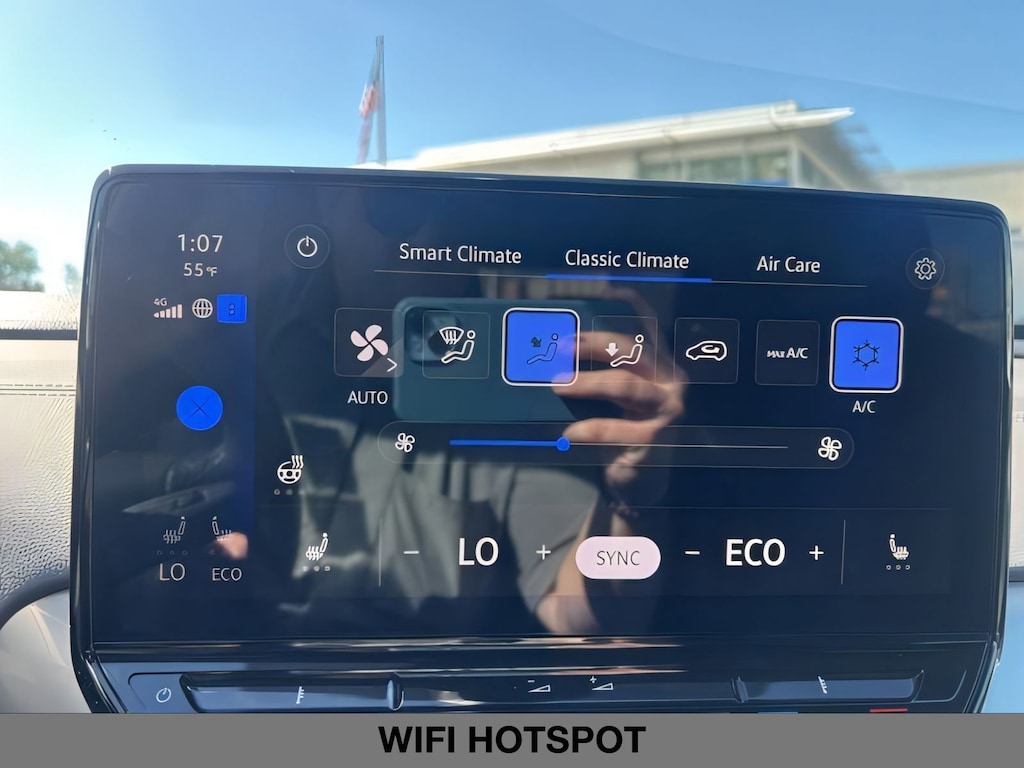 2023 Volkswagen ID.4 Pro S photo 23