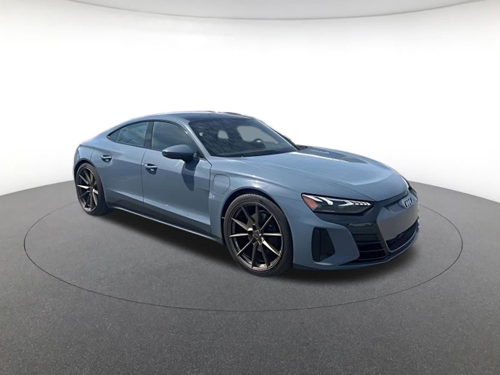 2022 Audi e-tron GT Premium Plus quattro's photo