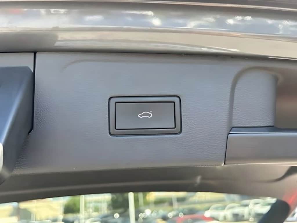 Used 2023 Volkswagen Atlas 3.6L V6 SE w/Technology 3.6L V6 SE w/Technology 4MOTION