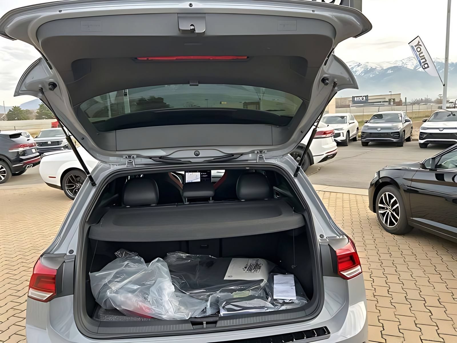 2026 Volkswagen Golf GTI SE - Photo 11