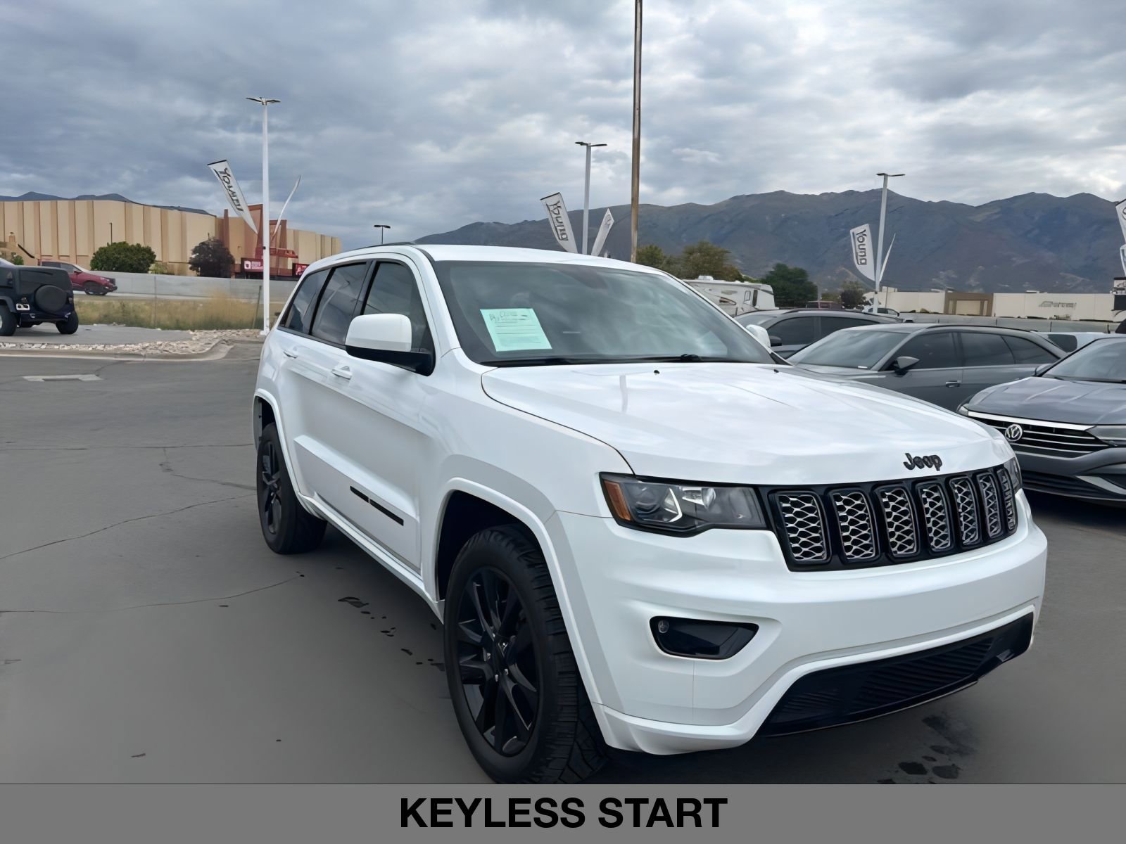2018 Jeep Grand Cherokee Altitude photo 2