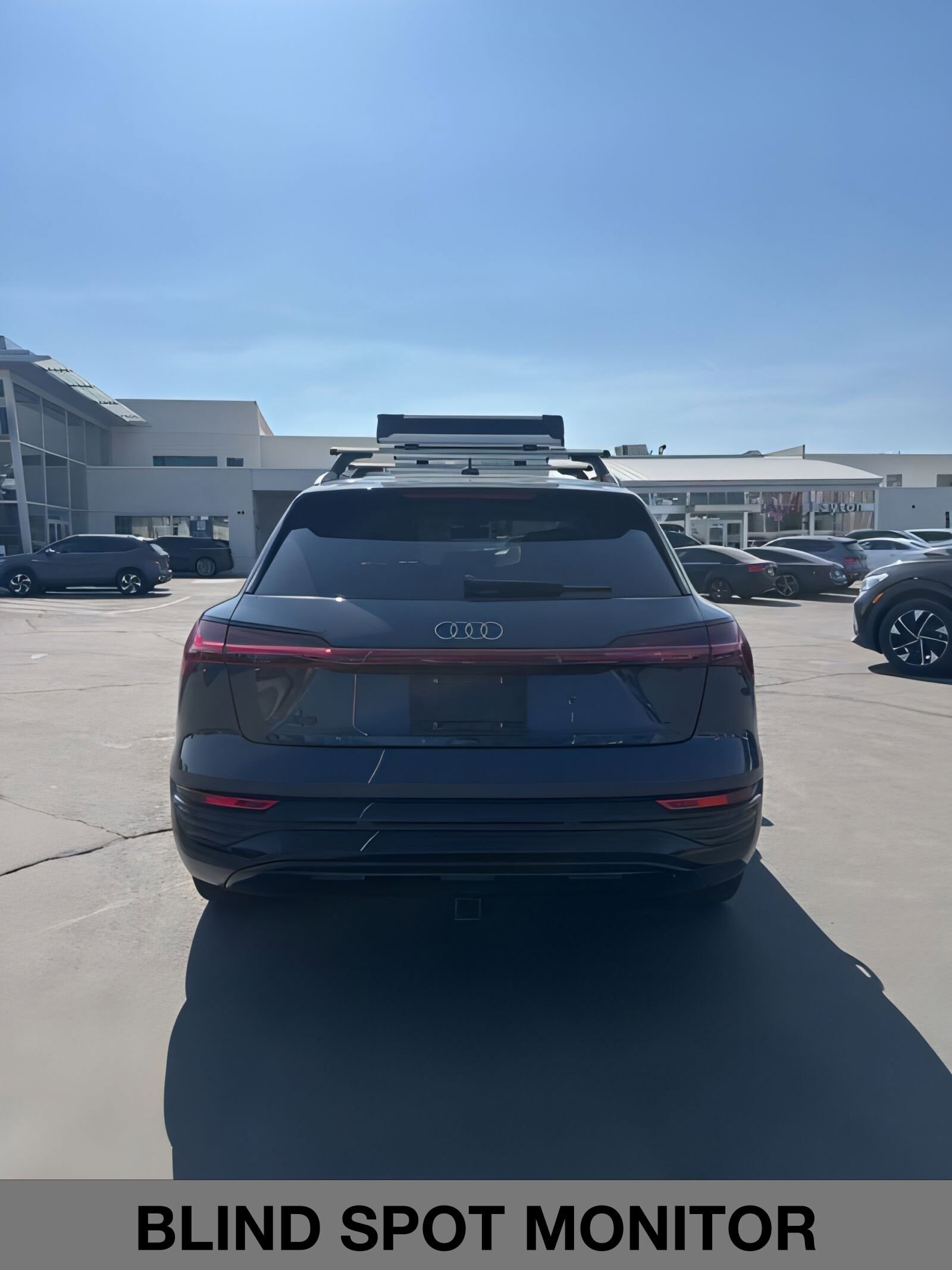 2024 Audi Q8 E-tron Prestige photo 4