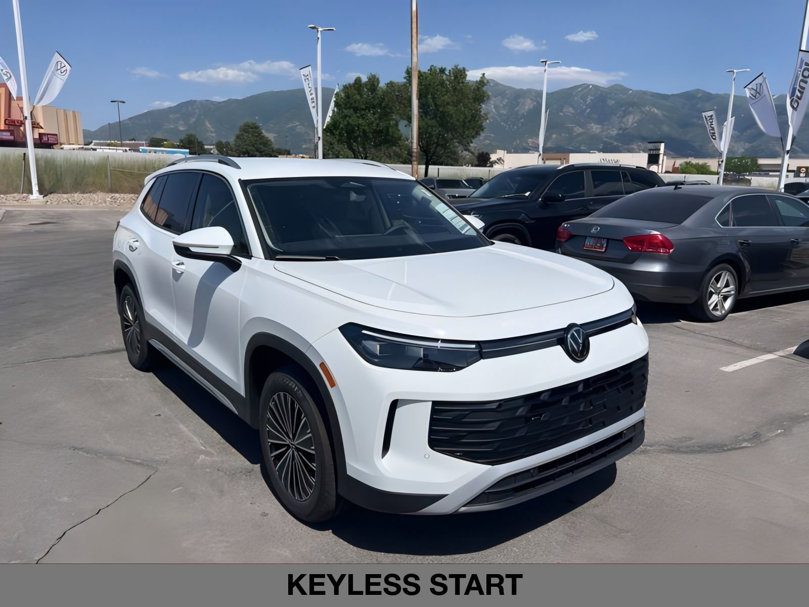 2025 Volkswagen Tiguan S photo 3