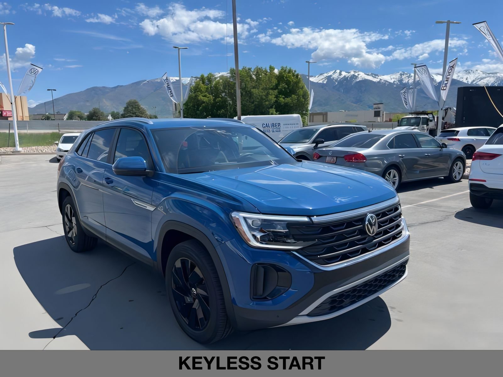2025 Volkswagen Atlas Cross Sport SE Technology photo 3