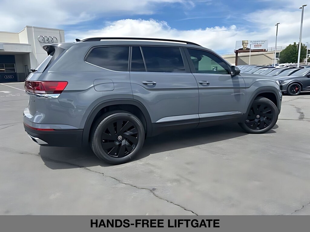New 2026 Volkswagen Atlas 2.0T SE w/Technology Sport Utility