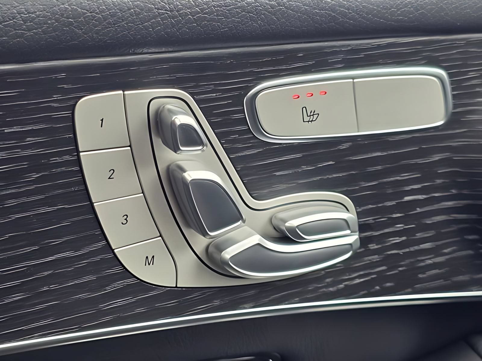 2022 Mercedes-Benz GLC GLC300 - Photo 26