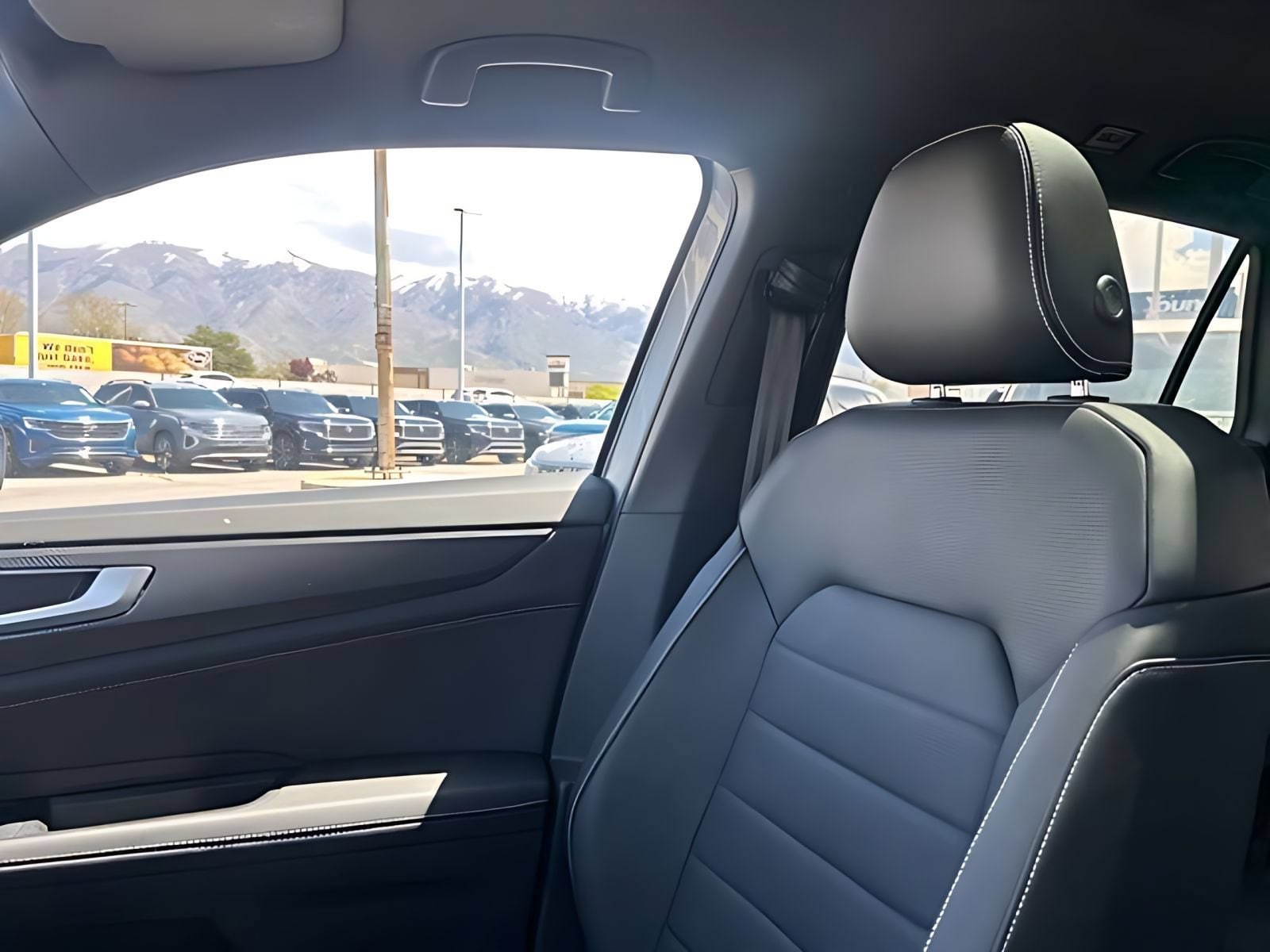 2026 Volkswagen Atlas Cross Sport SEL R-LINE - Photo 35