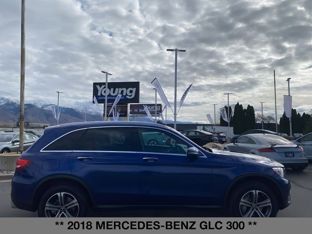 2018 Mercedes Benz GLC 300 4MATIC photo 3