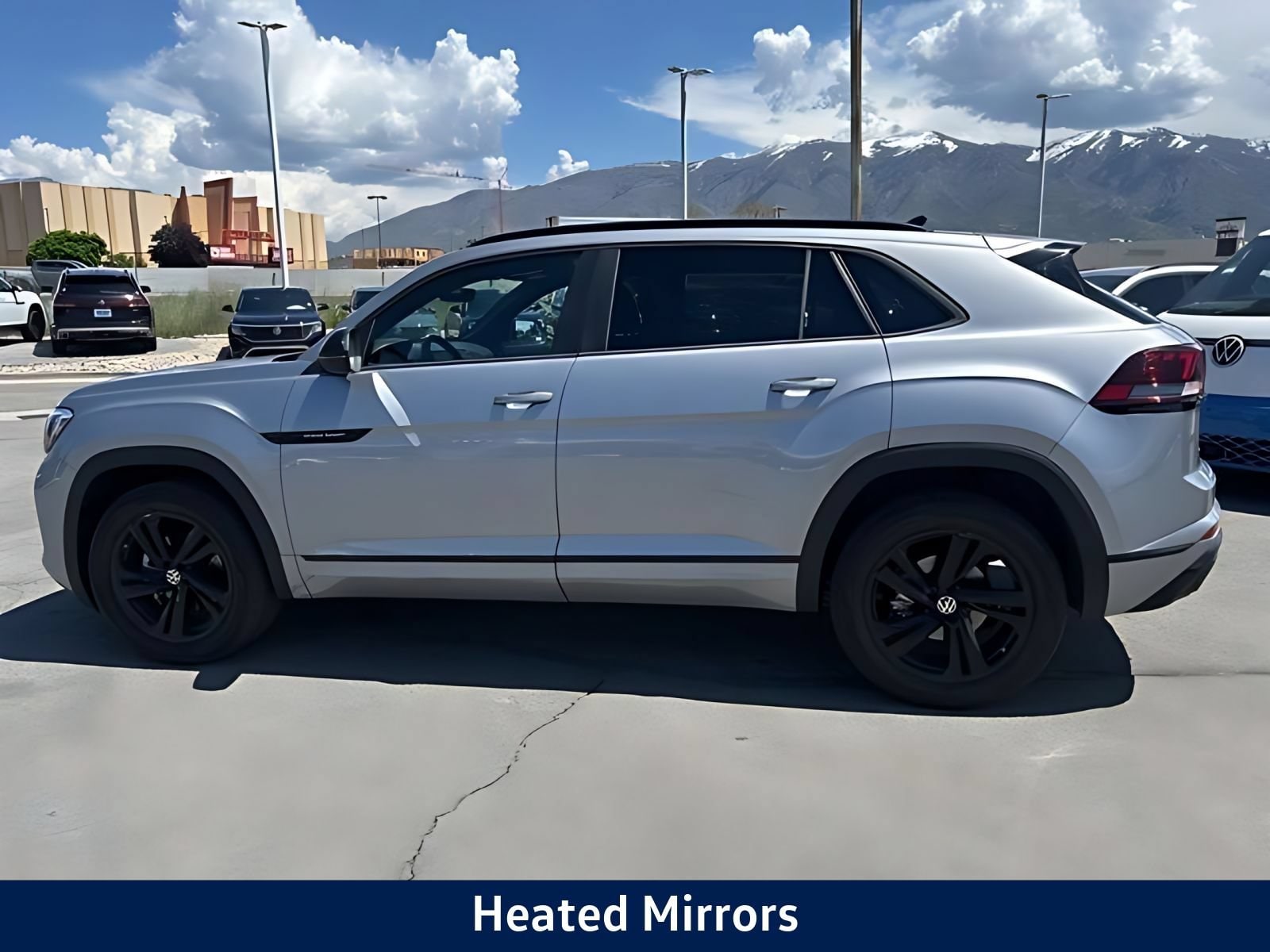 2026 Volkswagen Atlas Cross Sport SEL R-LINE - Photo 6