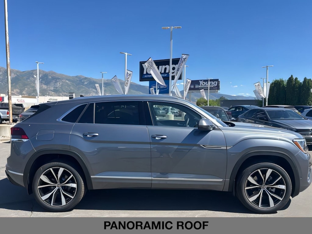 New 2025 Volkswagen Atlas Cross Sport 2.0T SEL Premium R-Line Sport Utility