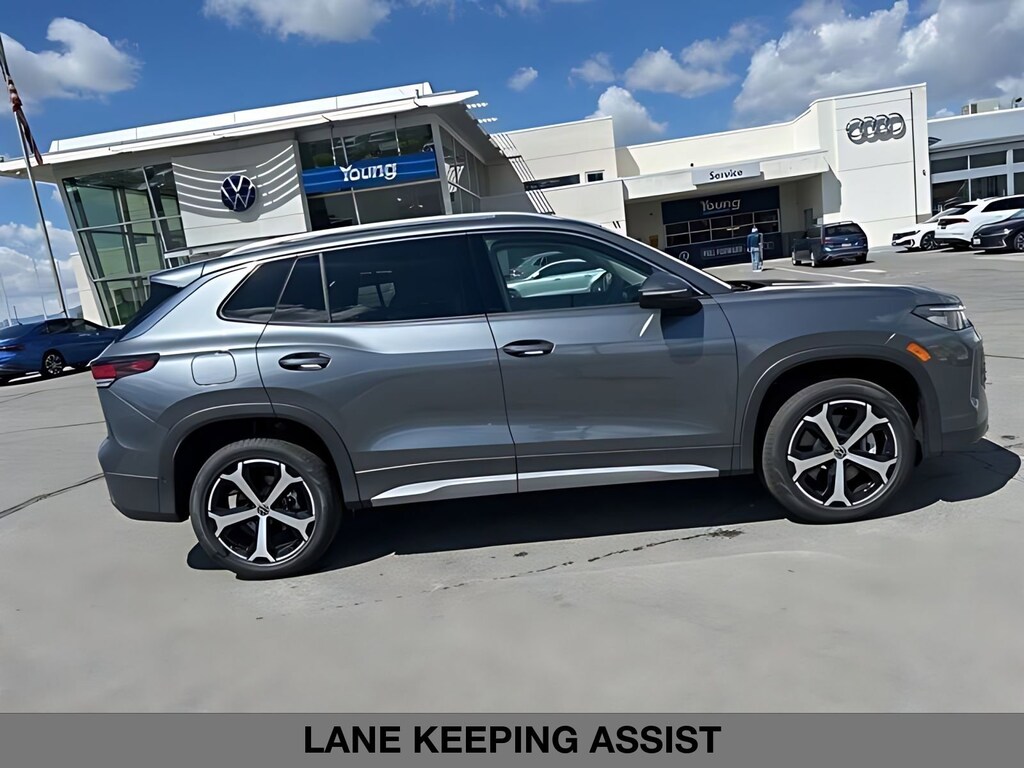 New 2026 Volkswagen Tiguan SE Sport Utility