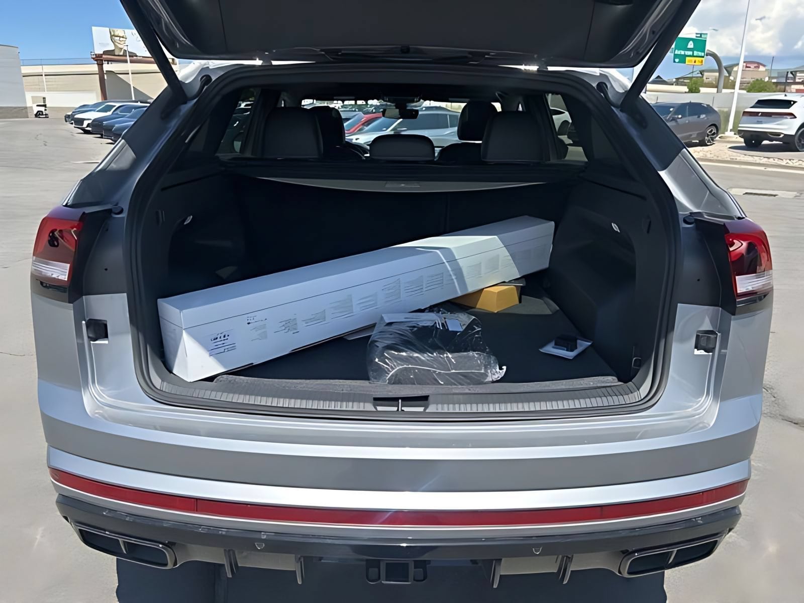 2026 Volkswagen Atlas Cross Sport SEL R-LINE - Photo 17