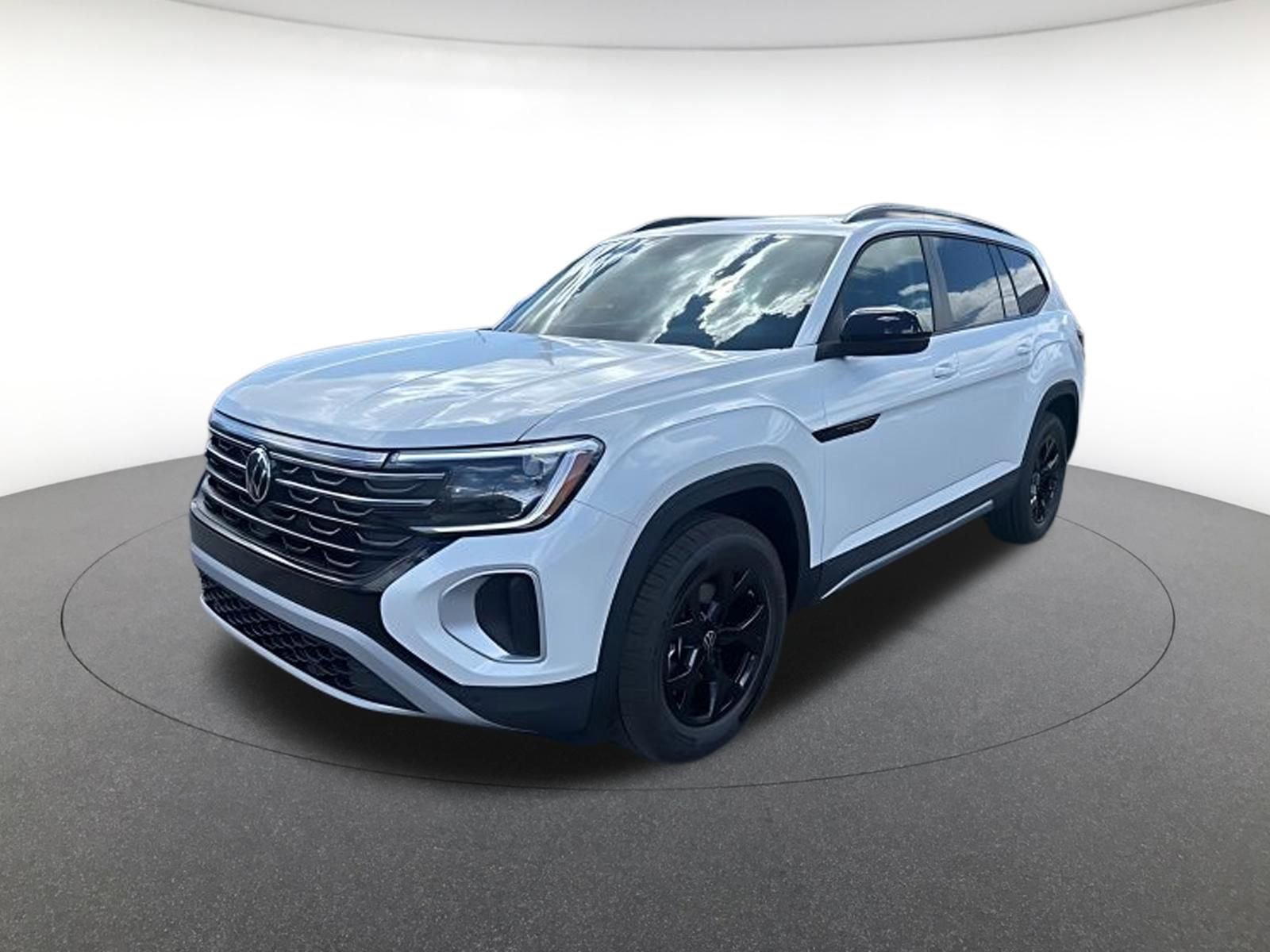 2026 Volkswagen Atlas 2.0T Atlas Peak Edition 4MOTION's photo