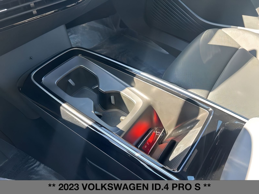 2023 Volkswagen ID.4 Pro S photo 24