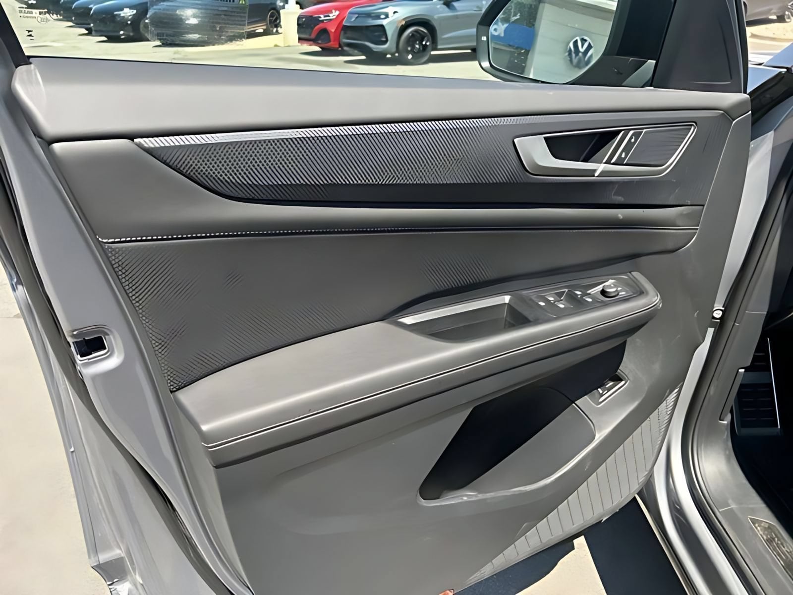 2026 Volkswagen Atlas Cross Sport SEL R-LINE - Photo 23