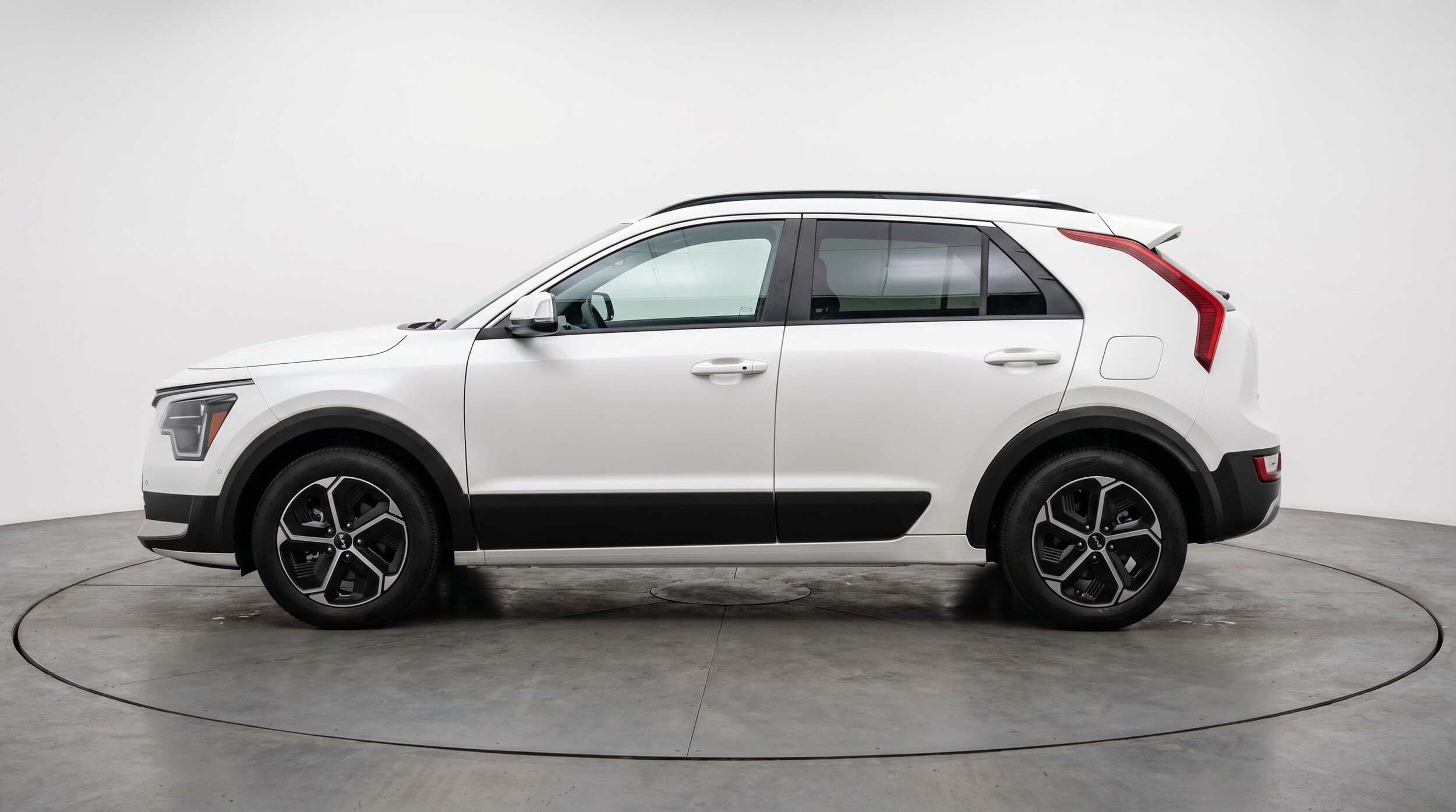 Thumbnail: 2026 Kia Niro - 4