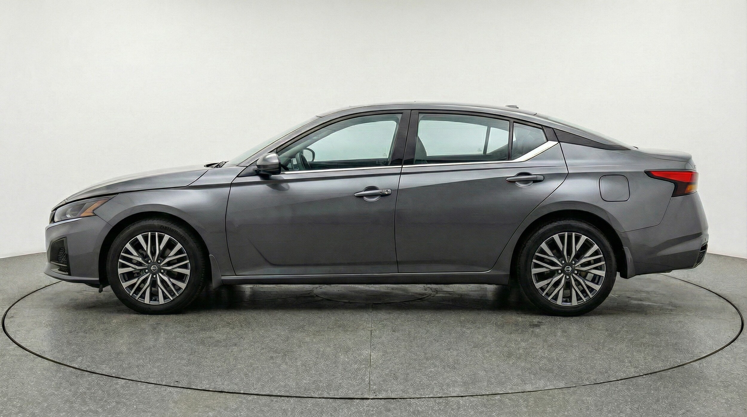 Thumbnail: 2025 Nissan Altima - 4