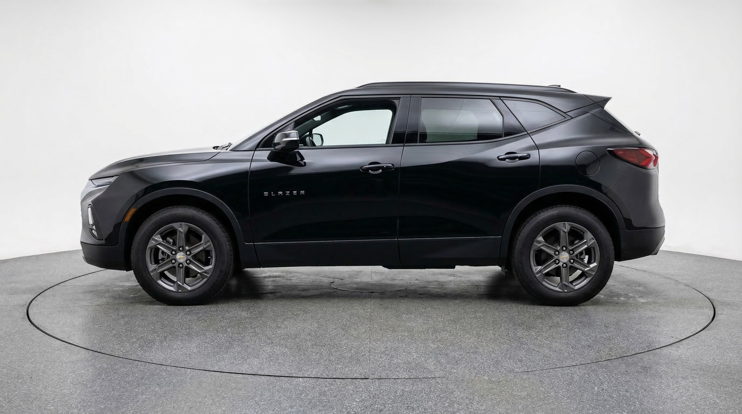 Thumbnail: 2025 Chevrolet Blazer - 4