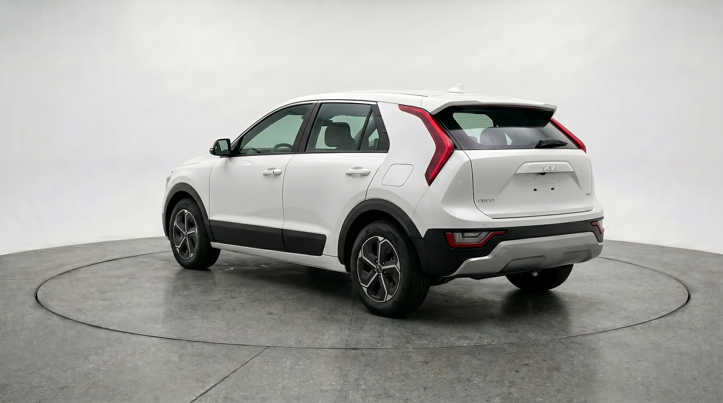 Thumbnail: 2026 Kia Niro - 5